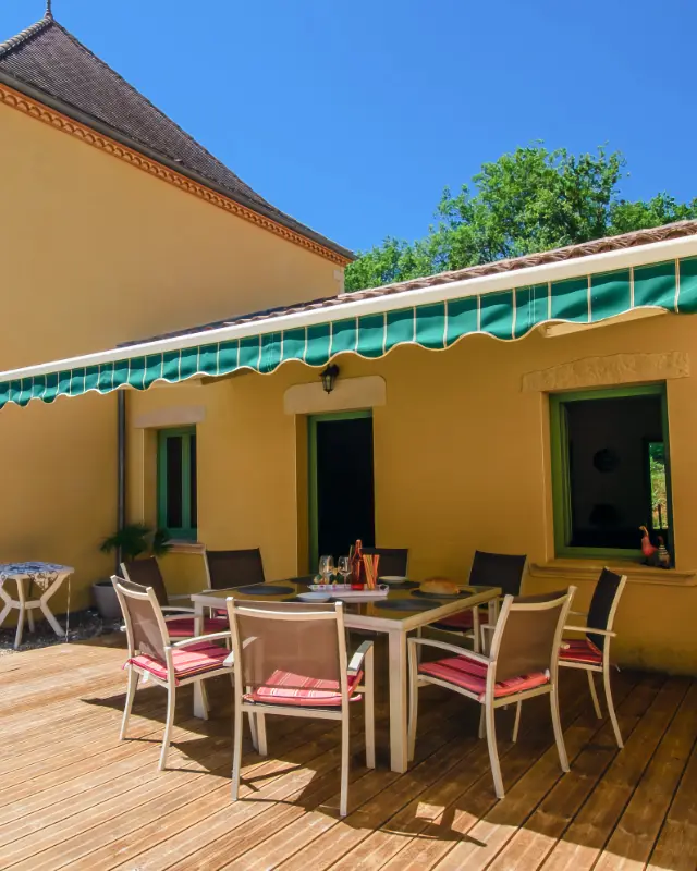 Terrasse du Gîte La Chênaie pour 8 personnes à Sarlat - Les Maséliades Terrasse du Gîte La Chênaie pour 8 personnes à Sarlat - Les Maséliades